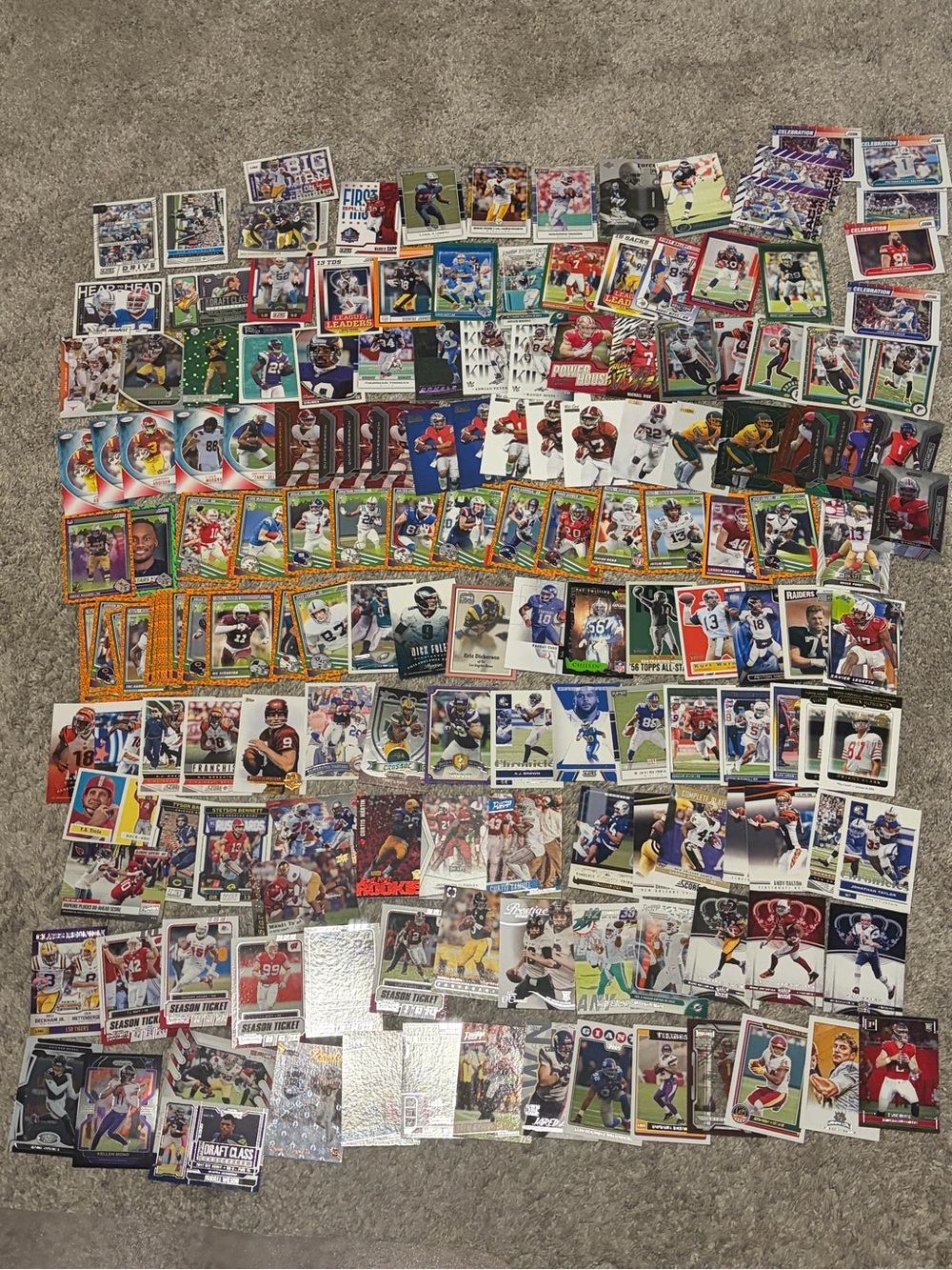 Lot of 169 - mixed years football cards with rookies inserts & parallels